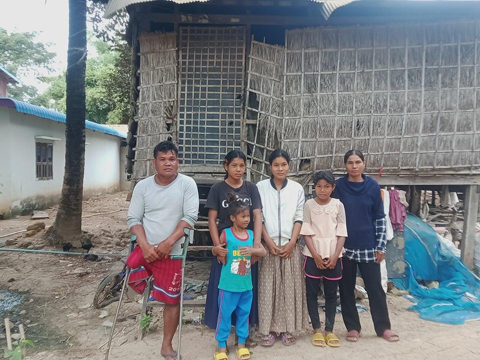 Someak (14) & Somoeuk (16)